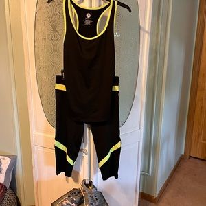 Yoshion yoga/ workout outfit